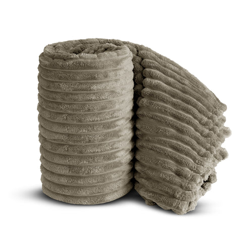 Velosso Beige Super Chunky Cord Faux Mink Blanket