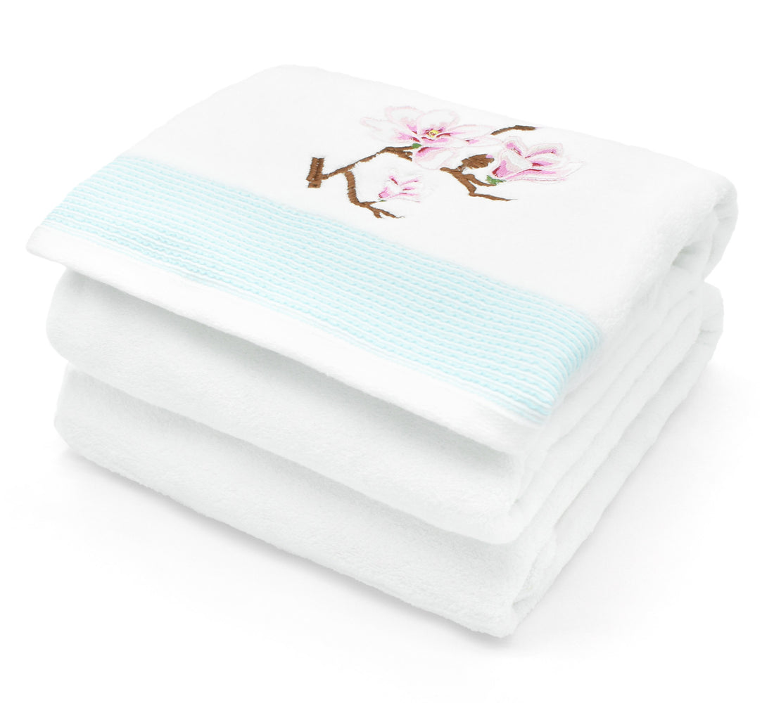 Velosso Mary White Embroidered Floral Bath Towel