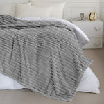 Velosso Super Chunky Waffle Plush Soft Blanket - Silver
