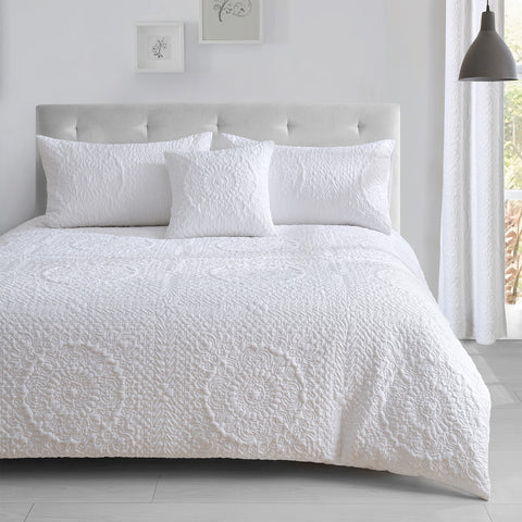 Velosso Winchester Pinsonic Quilted Duvet Cover & Pillowcase Set - White