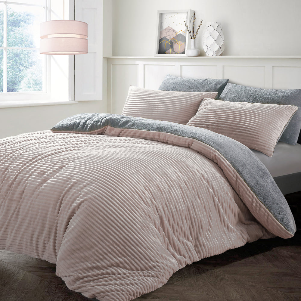 Pink Bedding Sets & Duvet Covers | Linens Online