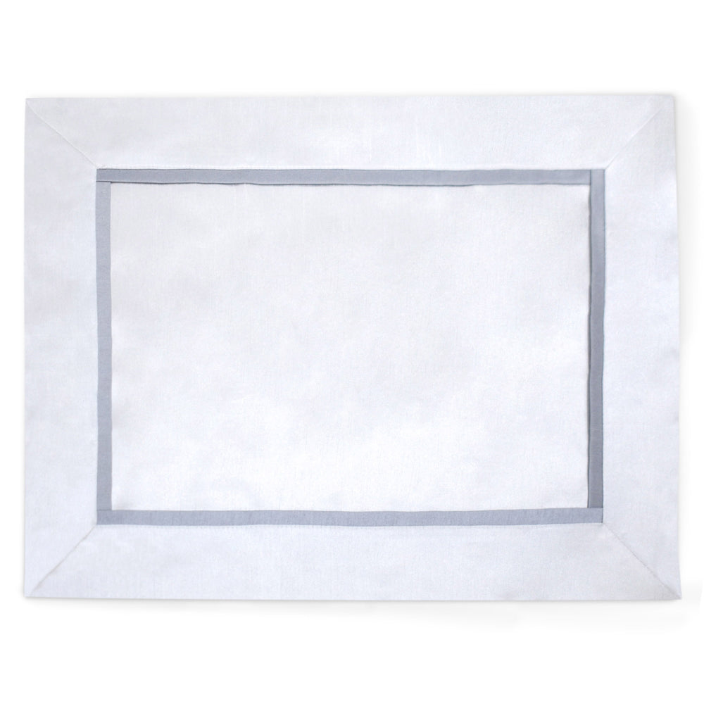Kitchen Trends Kensington White Faux Silk Placemat