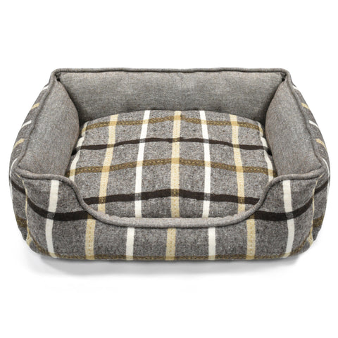 Pet Winks Luxury Check Stripe Natural Cuddler Pet Bed